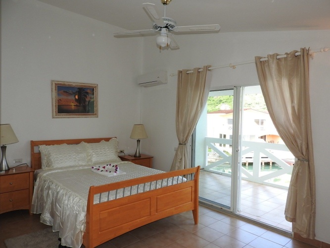 2 Bedrooms Standard Villa with harbour view