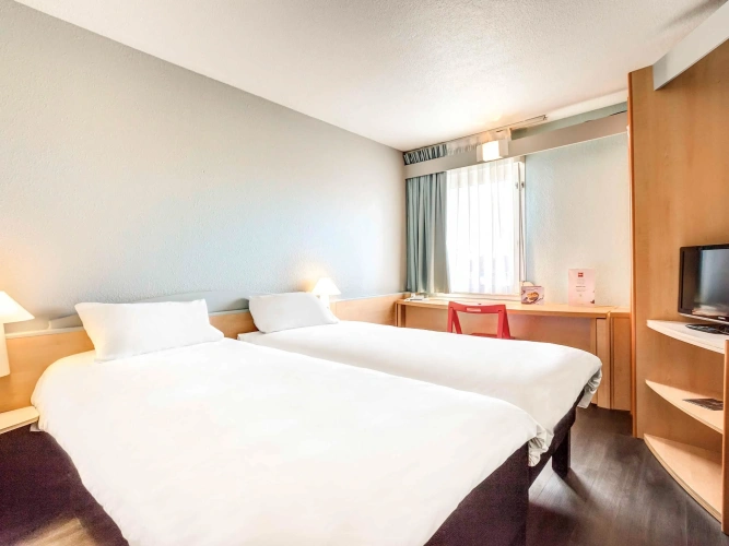 Standard Double room with view