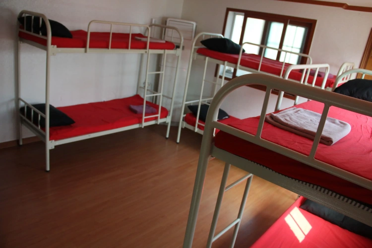 Bed in Dorm with balcony