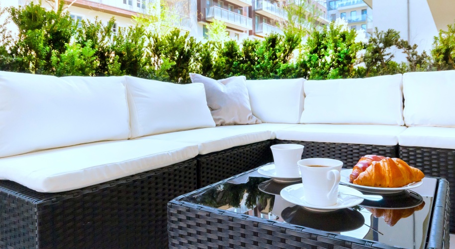 1 Bedroom Apartment with view