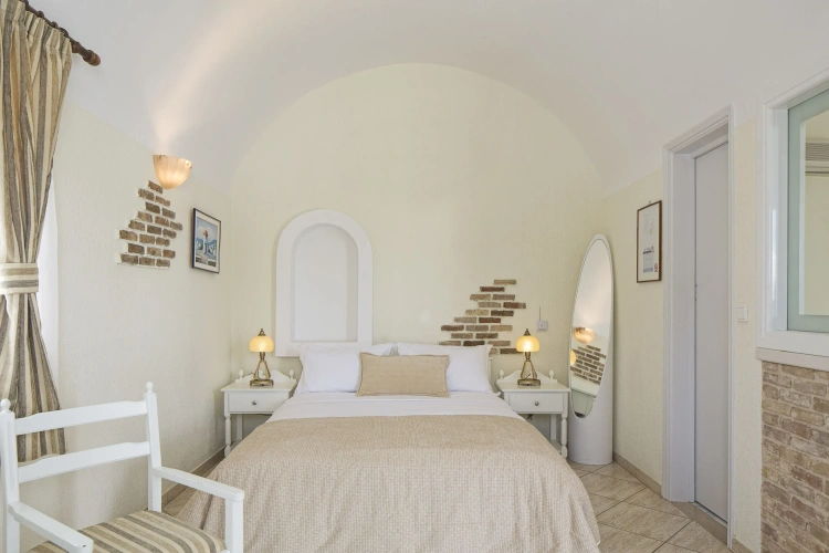 Standard Triple room with balcony and with sea view