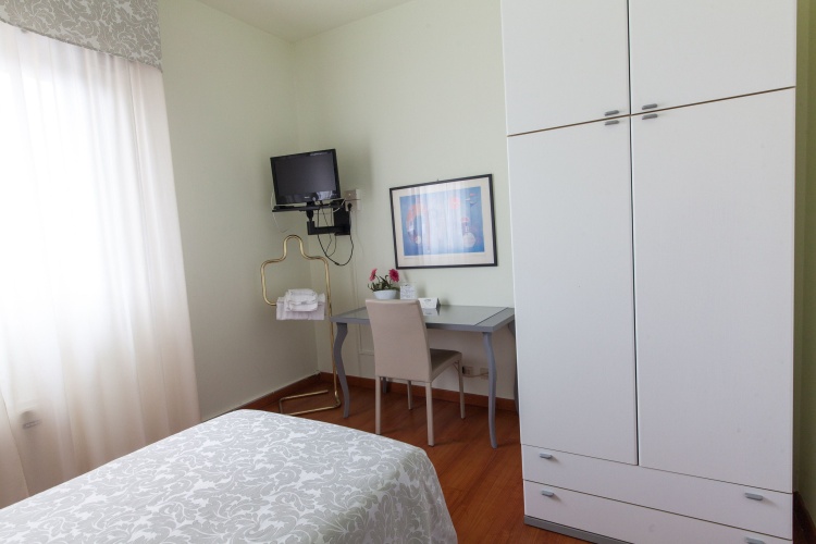 Standard Double room with view