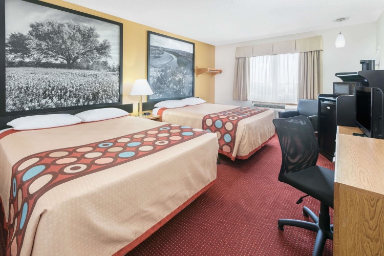 Standard Quadruple room