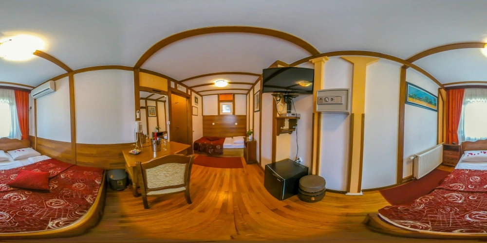 Standard Triple room