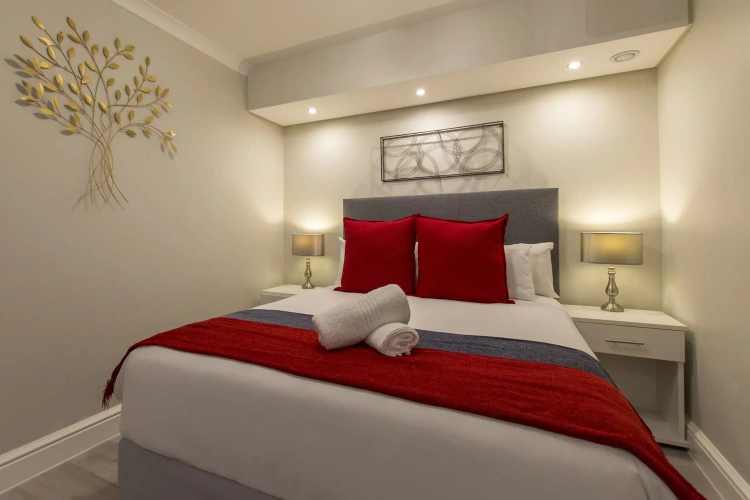 1 Bedroom Apartment