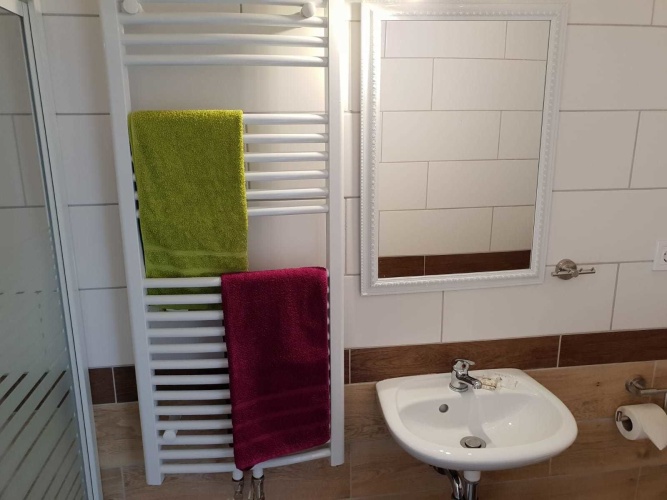 Standard Triple room