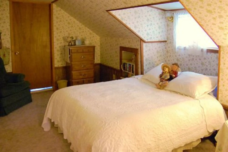 Standard Attic room