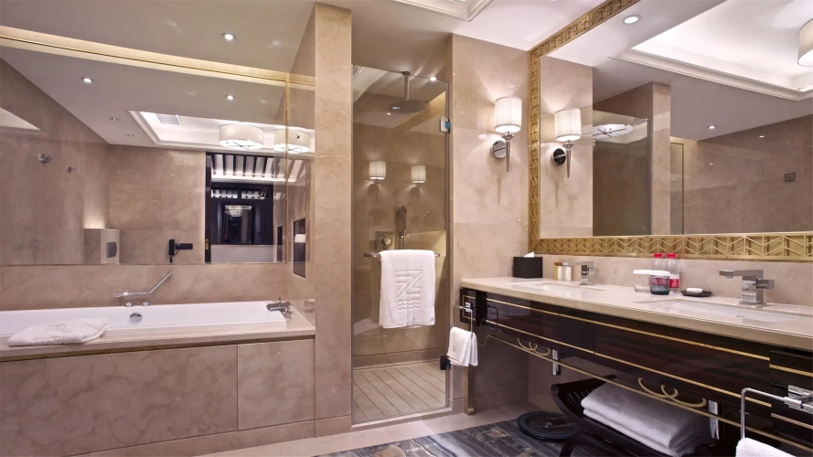Deluxe Twin room with view