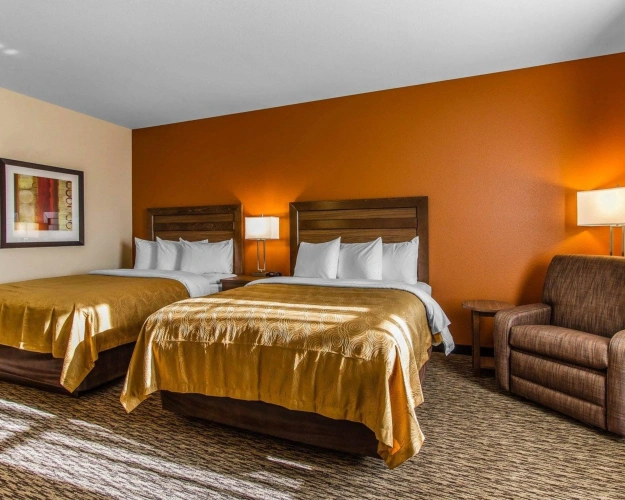 Quadruple Suite