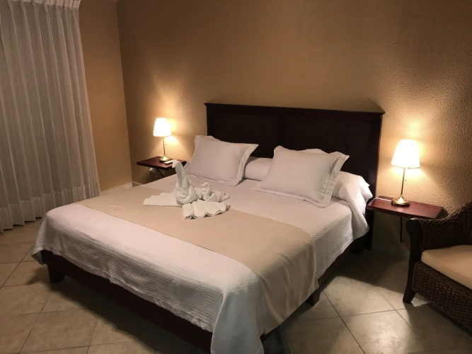 2 Bedrooms Family Suite with pool view