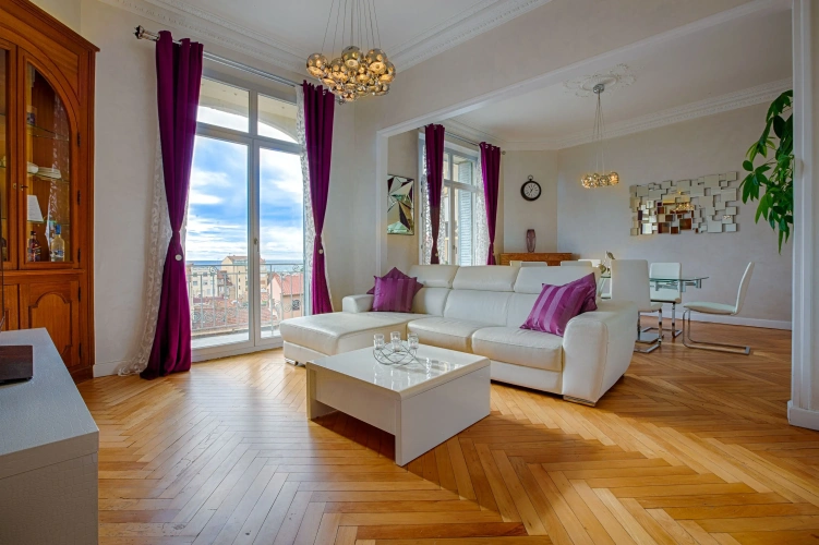 4 Bedrooms Double Apartment with sea view