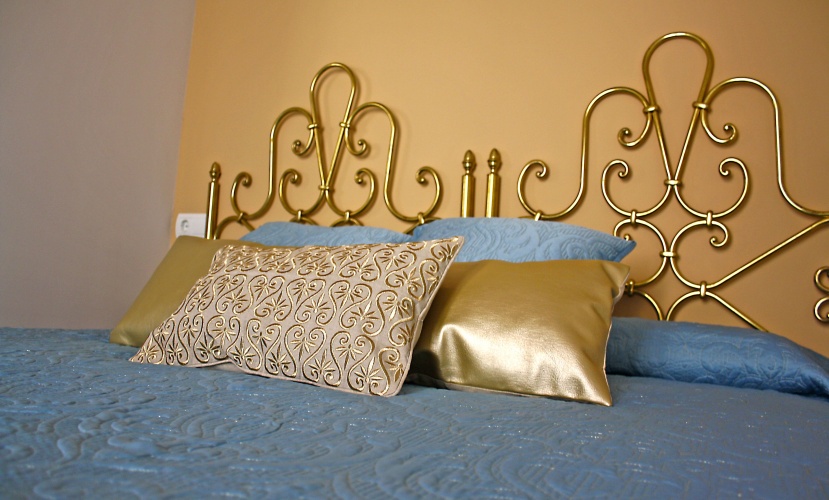 2 Bedrooms Deluxe Apartment