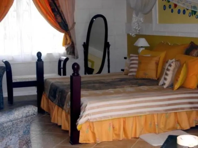 2 Bedrooms Quadruple Apartment
