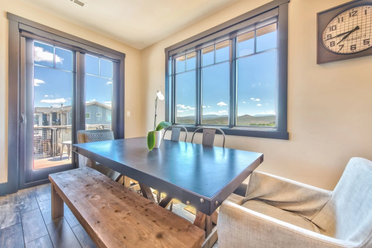 3 Bedrooms Standard room with balcony