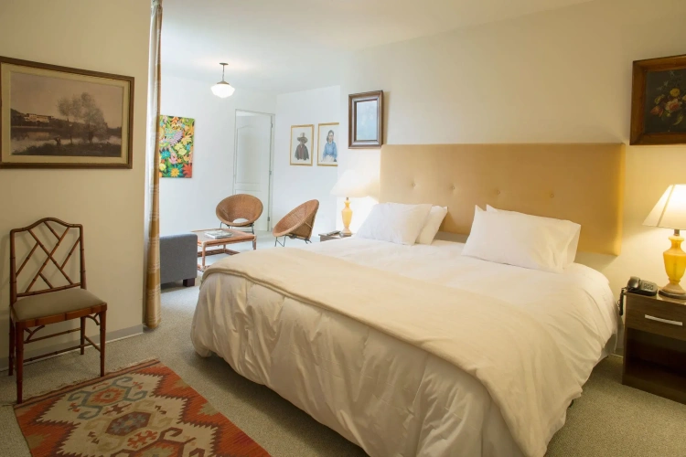 2 Bedrooms Deluxe Suite with balcony