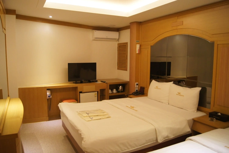 Deluxe Twin room