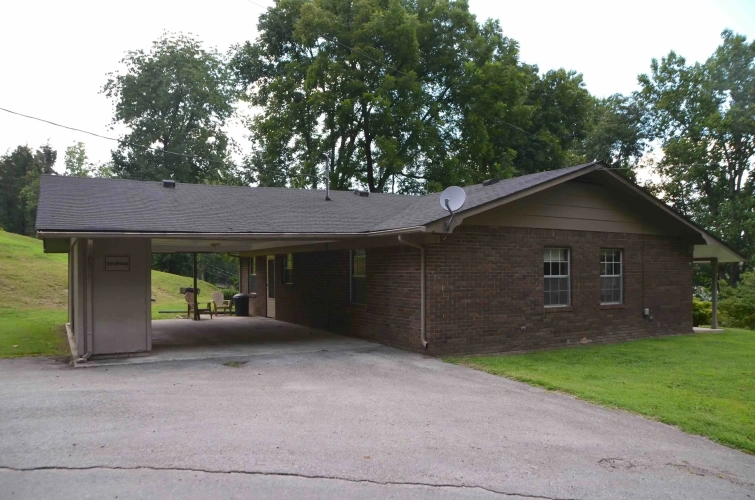 2 Bedrooms Classic Cottage with lake view