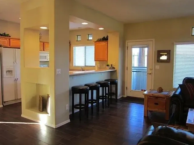 2 Bedrooms Villa with balcony