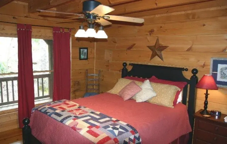 2 Bedrooms Cottage