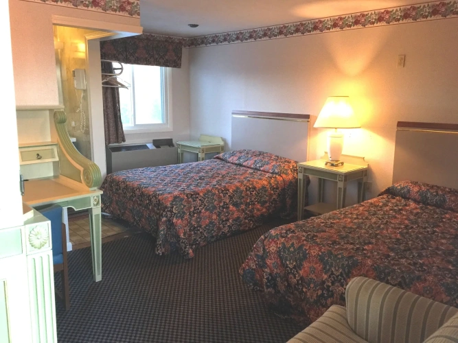 Standard Quadruple room