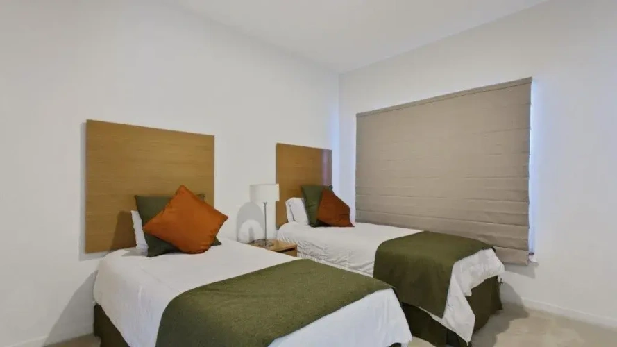 3 Bedrooms Cottage with balcony