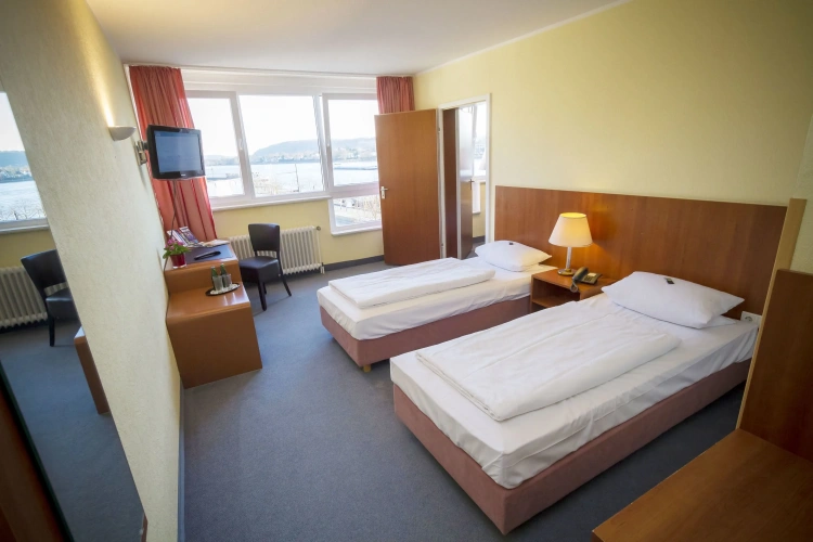 Standard Double room with view