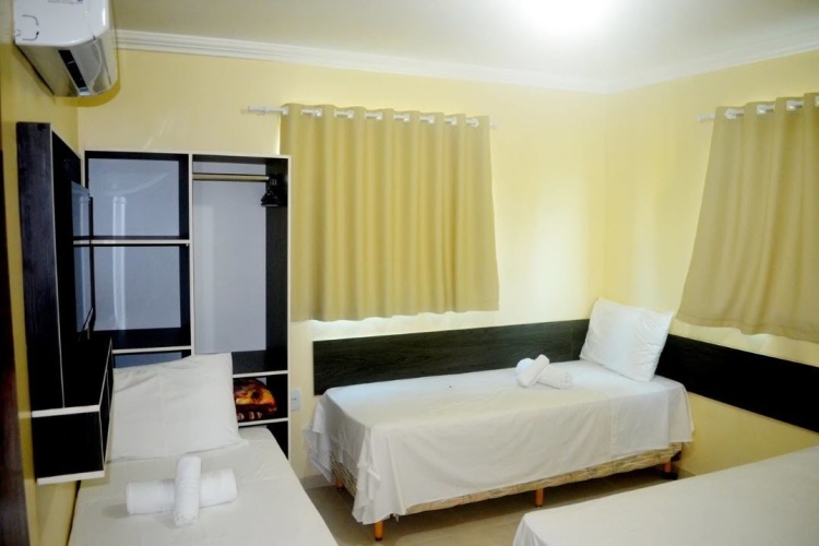 Standard Triple room
