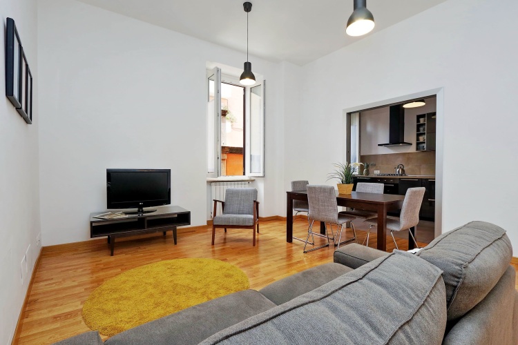 2 Bedrooms Apartment