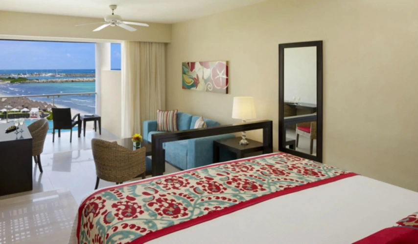 Double Junior Suite with ocean view