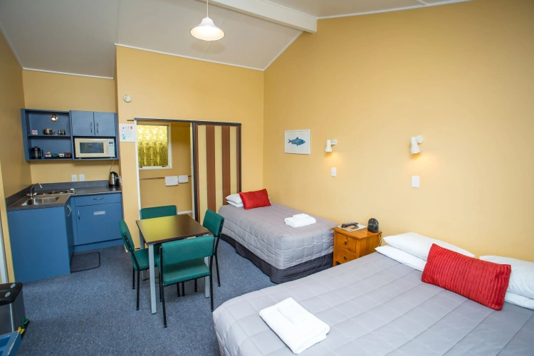 2 Bedrooms Standard Suite