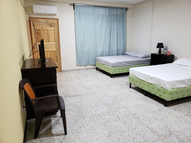 Economy Quadruple room