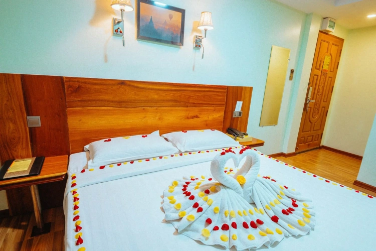 Standard Double room with view
