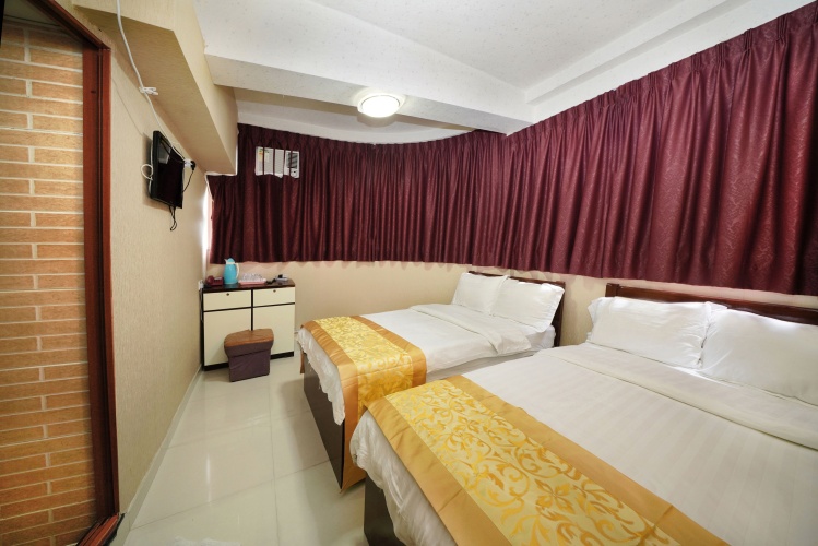 Standard Quadruple room
