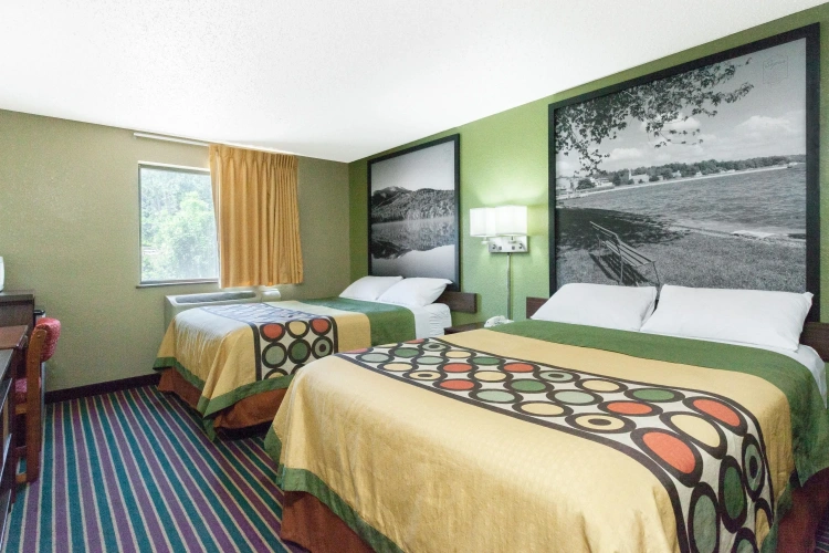 Standard Quadruple room