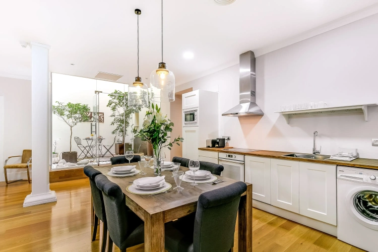 1 Bedroom Apartment
