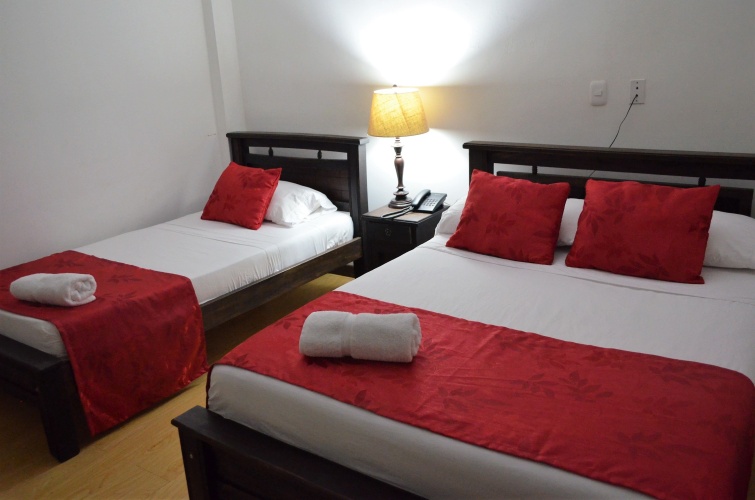 Standard Triple room