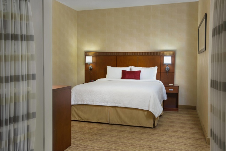 1 Bedroom Suite
