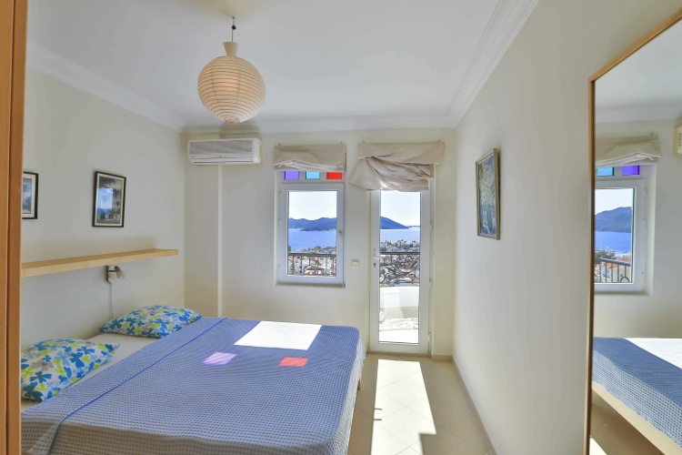 3 Bedrooms Apartment with balcony