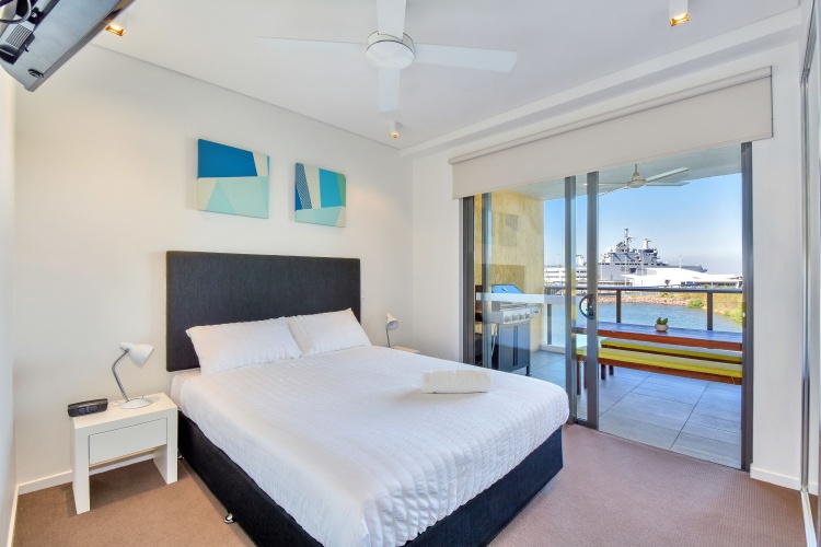 1 Bedroom Premium Apartment with harbour view