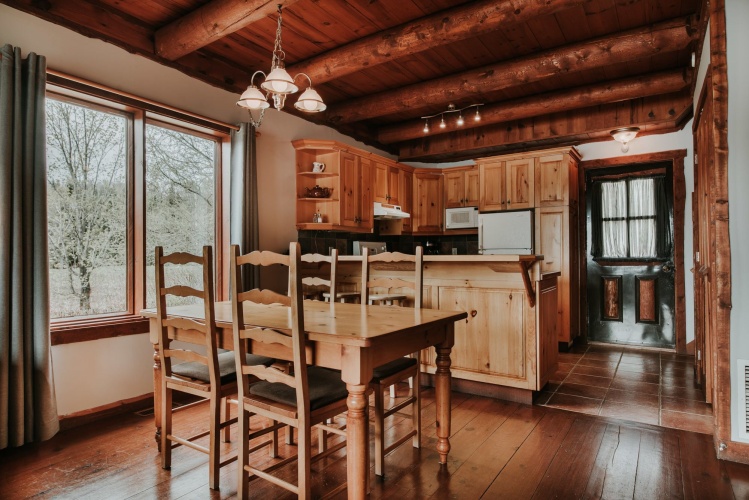 2 Bedrooms Chalet