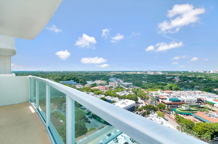 1 Bedroom Standard Double room with bay view