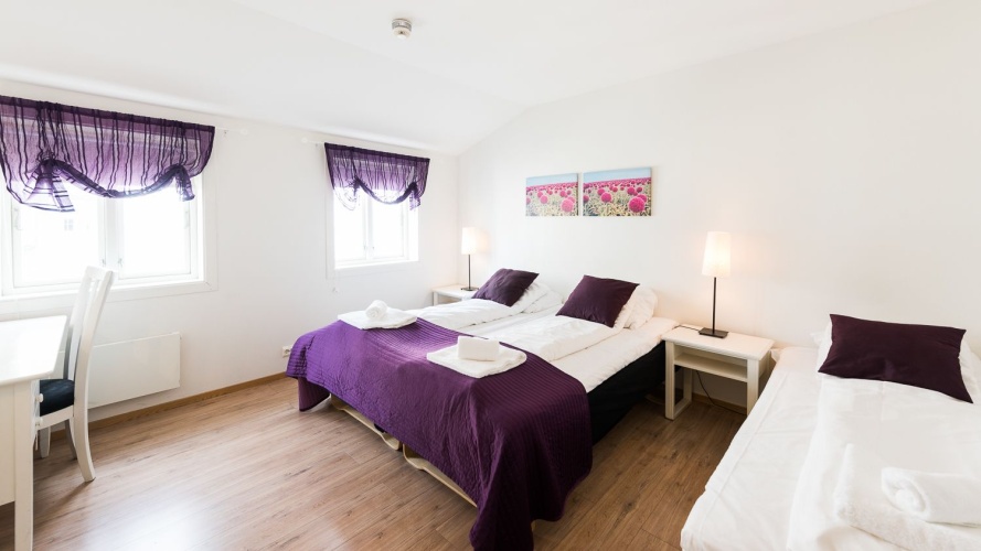 Triple room
