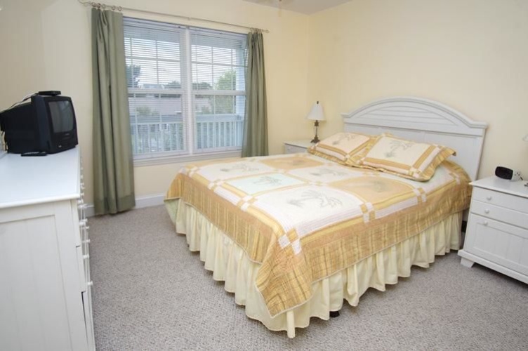 4 Bedrooms Cottage with balcony
