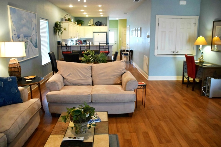 4 Bedrooms Cottage