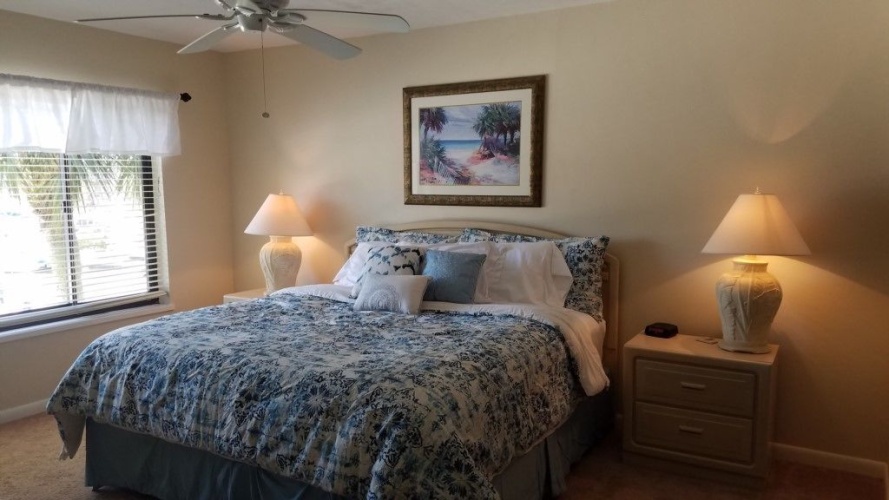 2 Bedrooms Standard room with balcony and with pool view