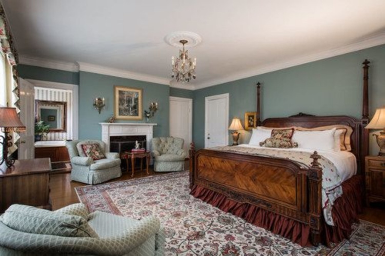 Quadruple Suite