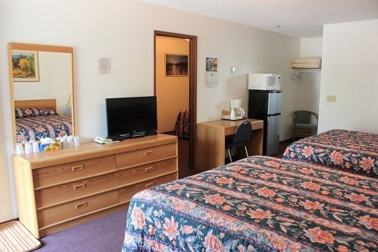 2 Bedrooms Sextuple Suite