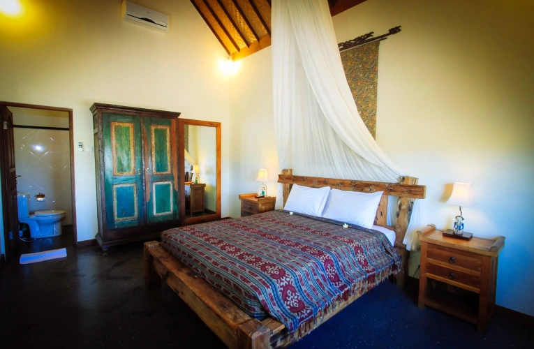 2 Bedrooms Villa