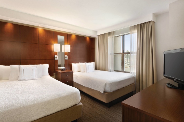 2 Bedrooms Suite