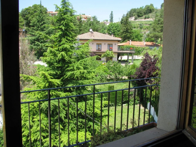 3 Bedrooms Cottage with balcony